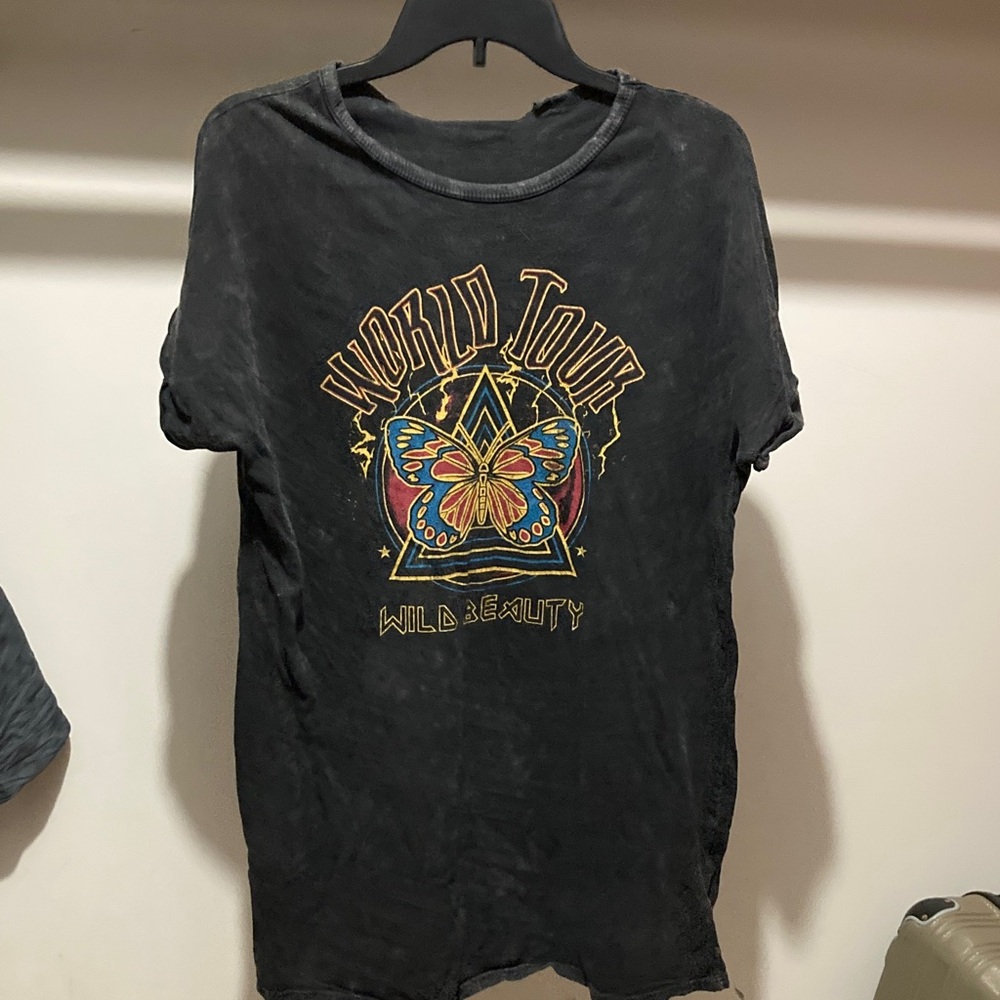 World Tour Graphic Tee - Charcoal